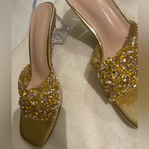 Brand New! Never been used Slides! With Gold decor and Clear Block heel! - Picture 5 of 8